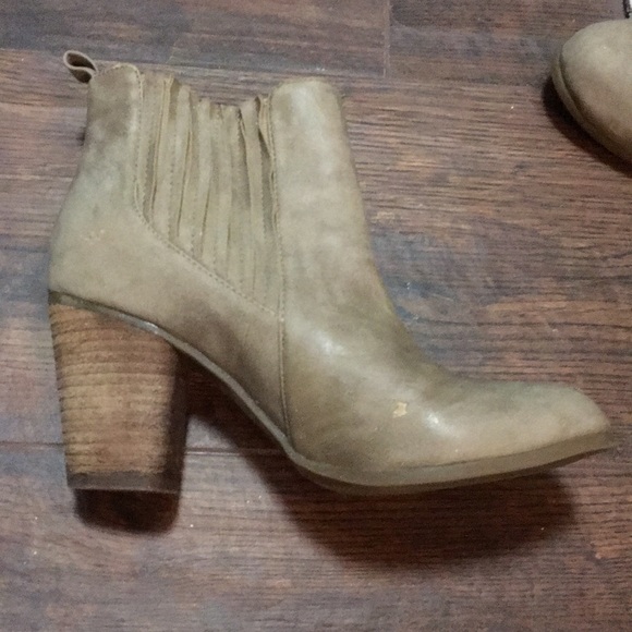 Madden Girl Dominicc Bootie - Picture 3 of 4